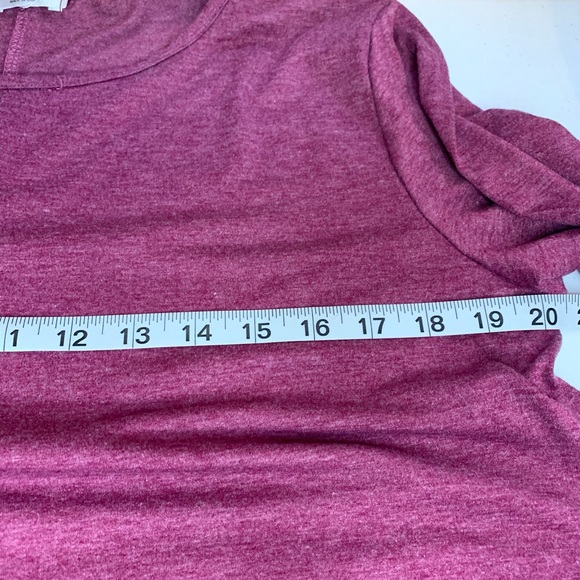 Hount Burgundy Ruffle Tunic Blouse Top SZ L EUC - Picture 6 of 6